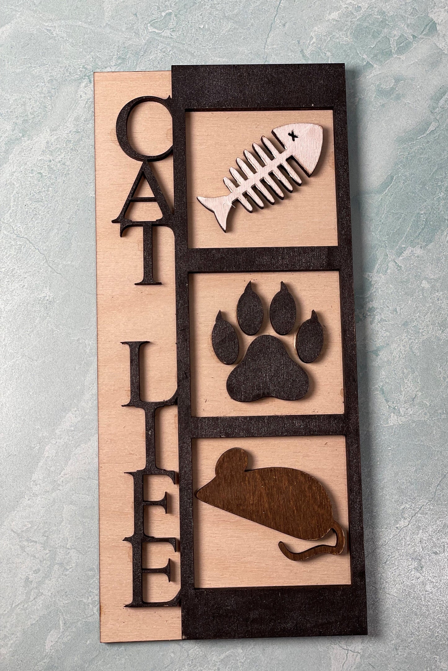 Farmhouse wagon with cat theme | mini signs | tiered tray decor