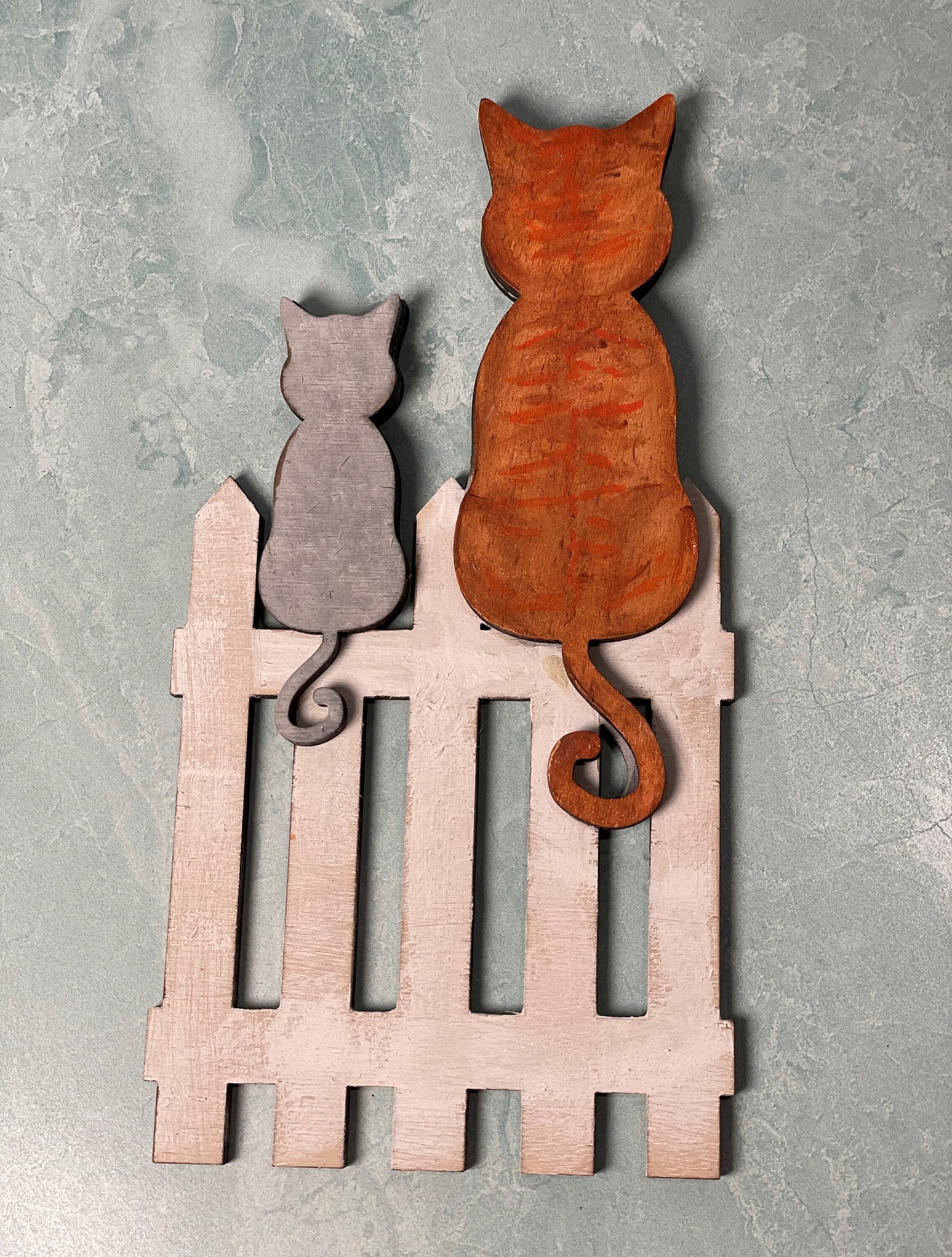 Farmhouse wagon with cat theme | mini signs | tiered tray decor