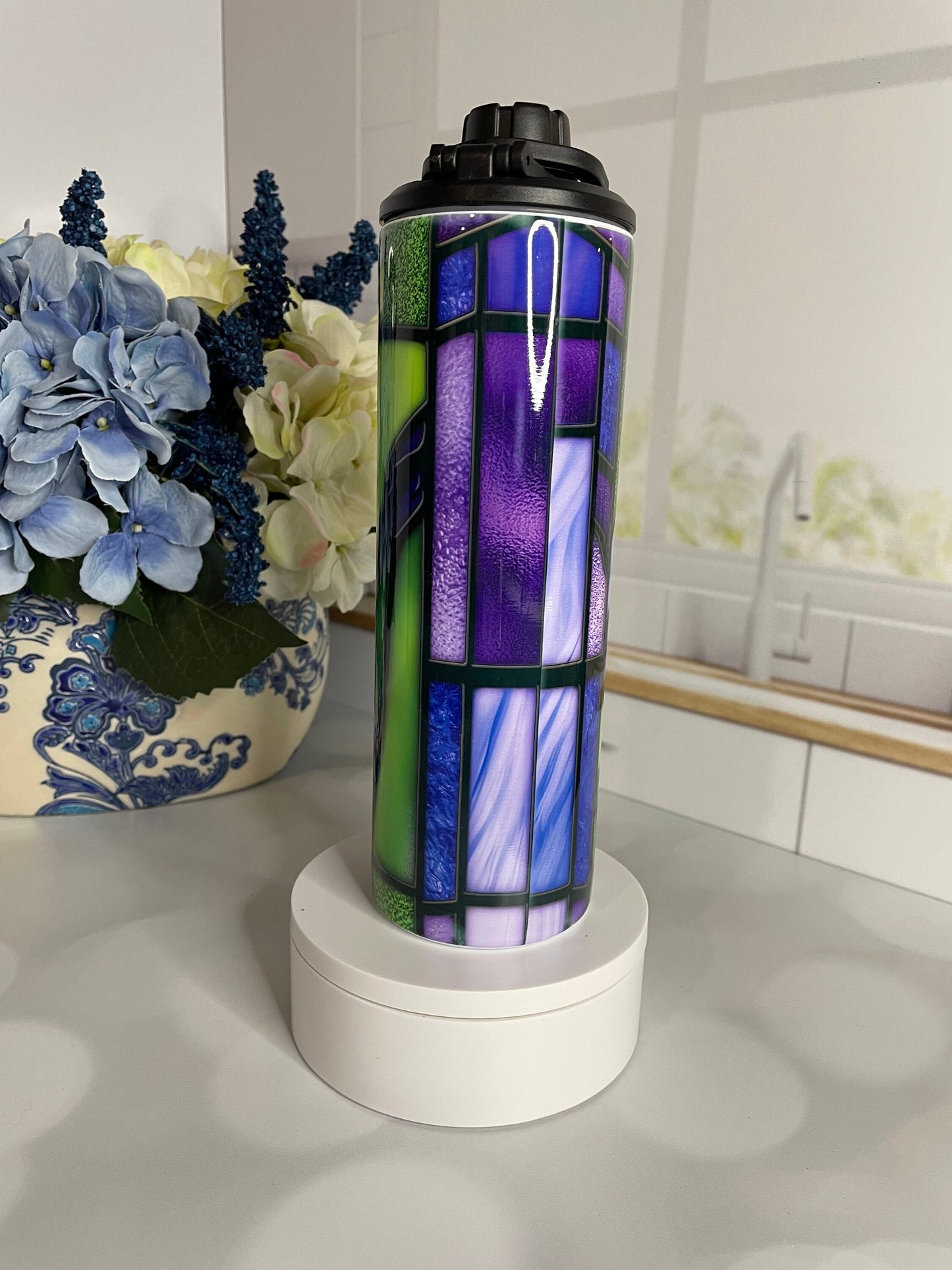 Tumbler with stained glass morning glory design