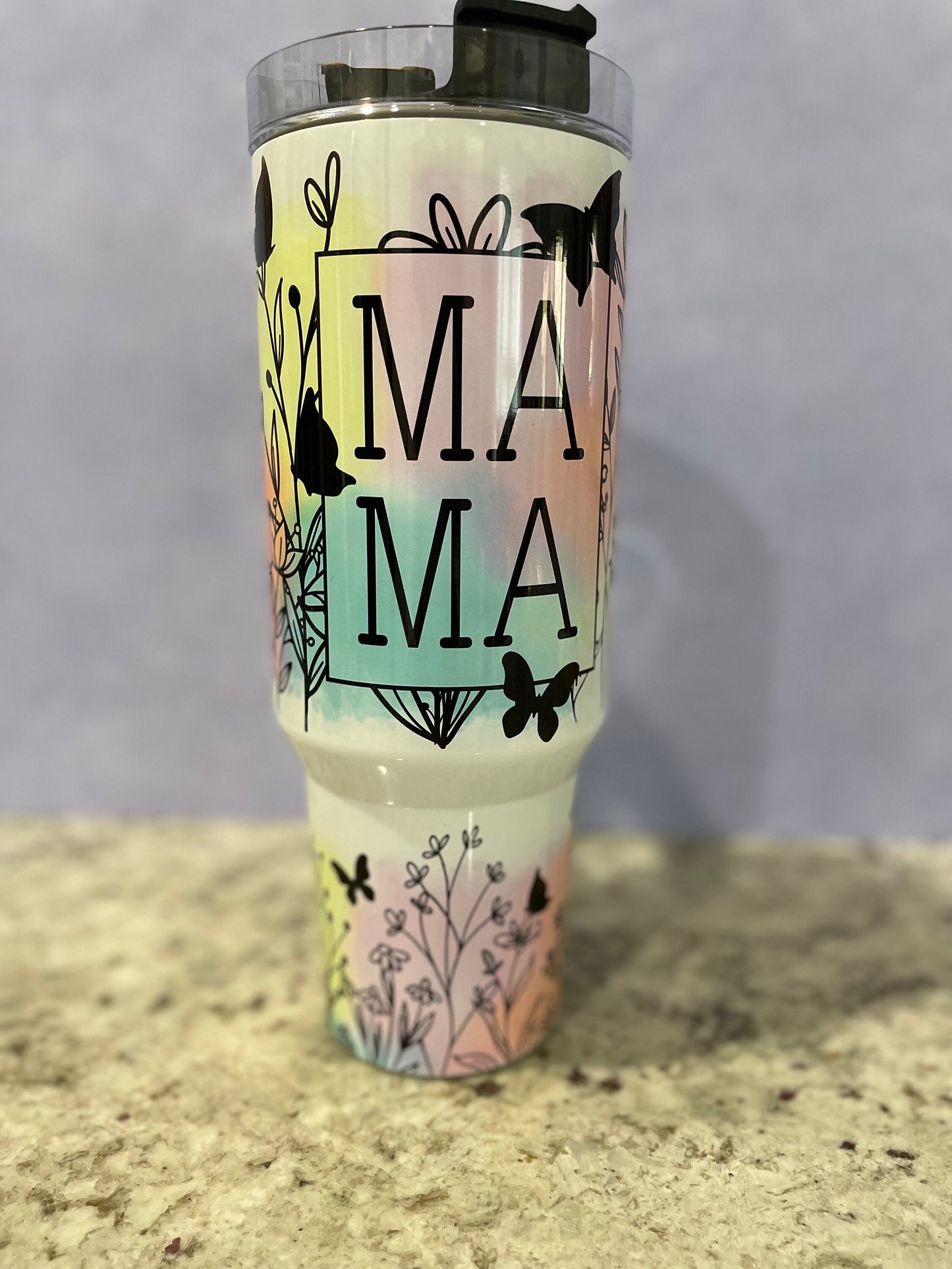 40 oz tumbler with handle | black handle with Mama design