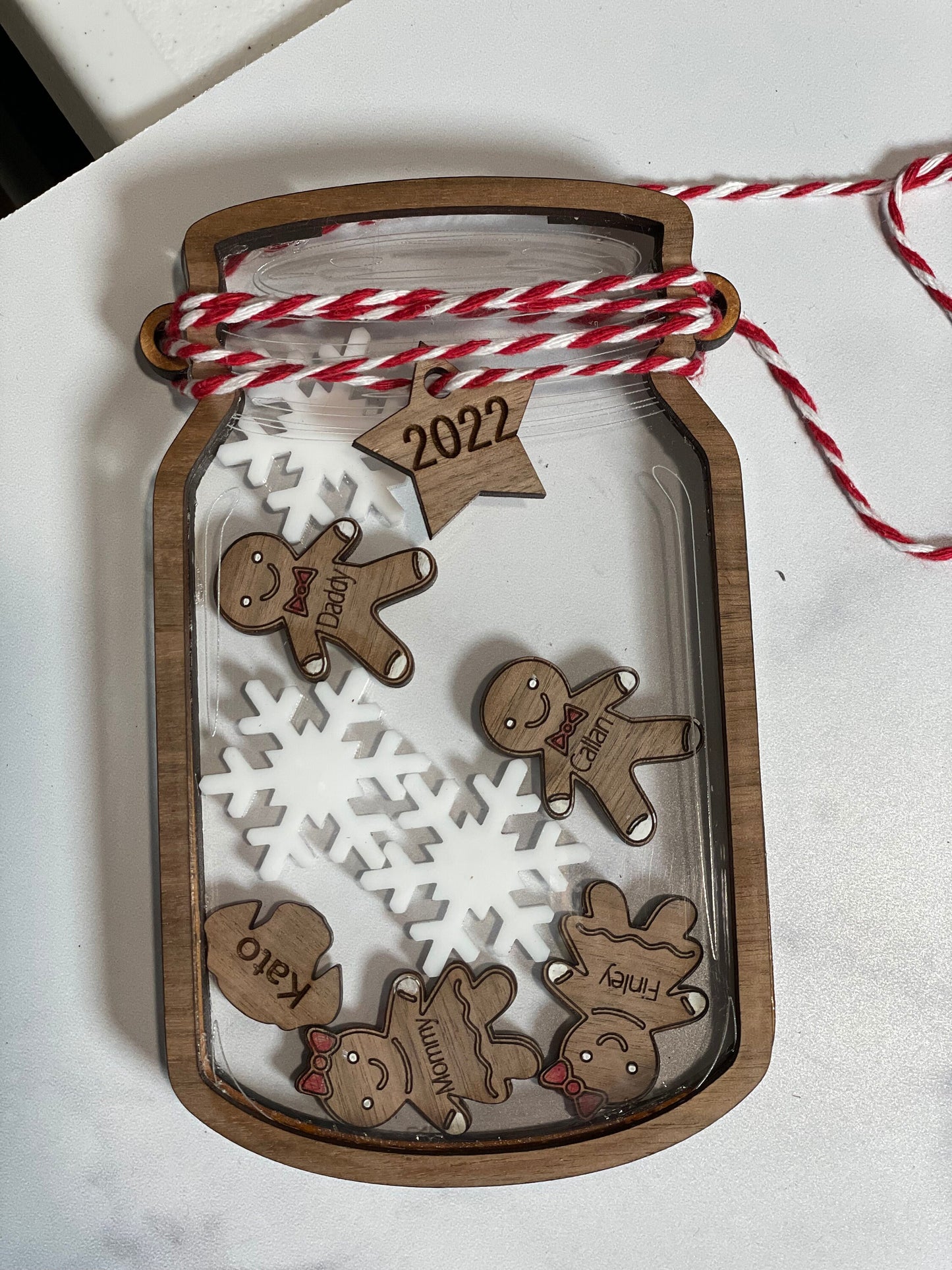 Shaker Christmas ornament for family | Ornament personalized with family names and pets | Gingerbread family ornament