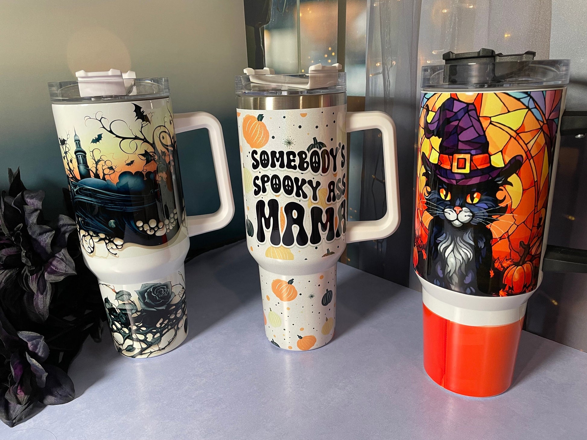 40 oz tumbler with handle| Haunted House Halloween theme